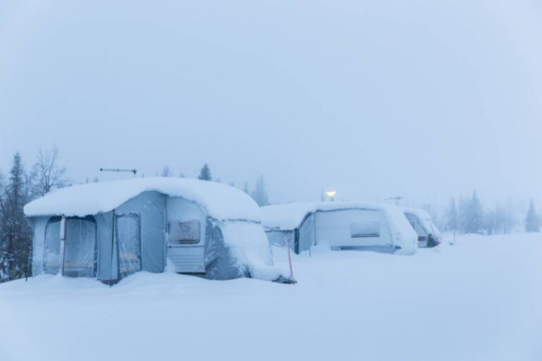 How to Winterize a PopUp Camper in an Easy StepByStep Guide RVchief